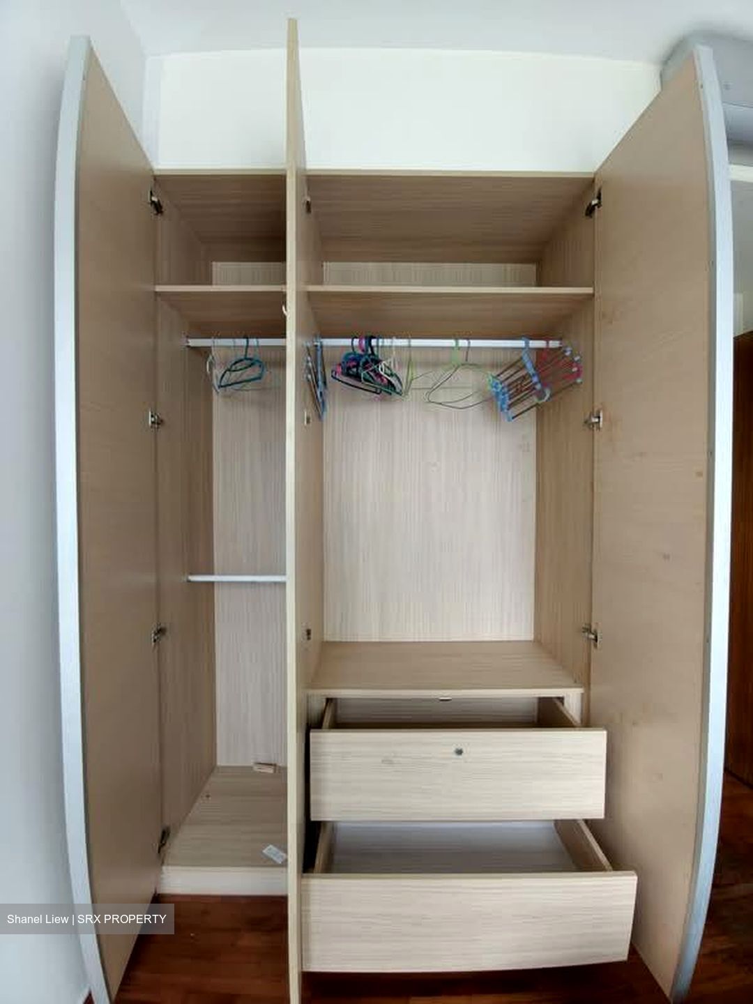 Waterfront Waves (D16), Condominium #533213171